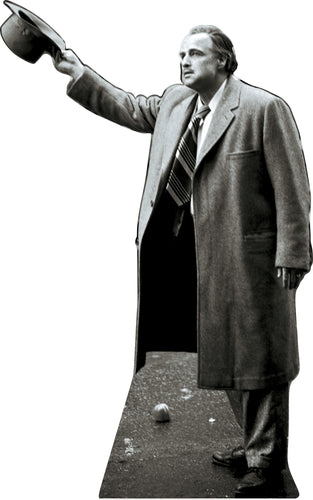BRANDO- GODFATHER - TIPS HIS HAT - 71